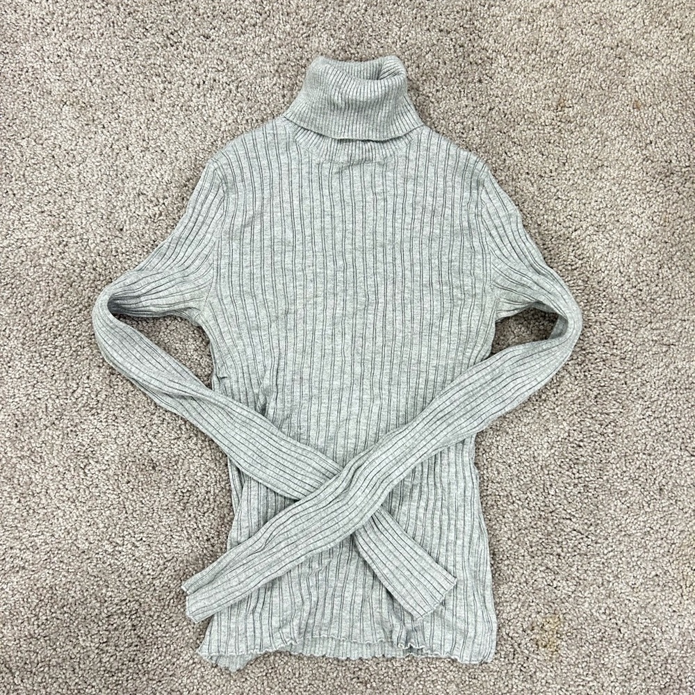 Bershka Women's Gray Turtleneck Sweater size small